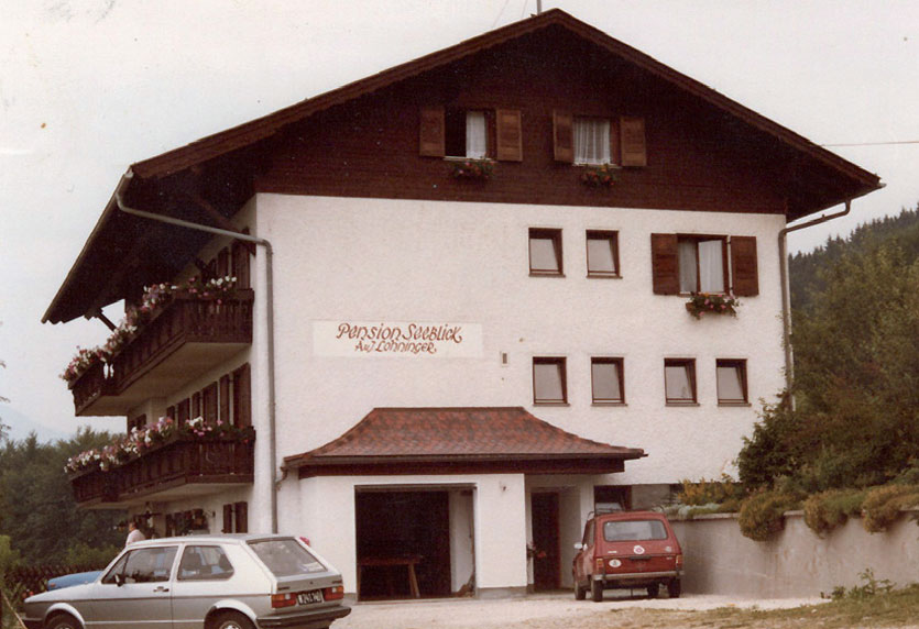 Unser Schriftzug am Haus wurde aufgemalt